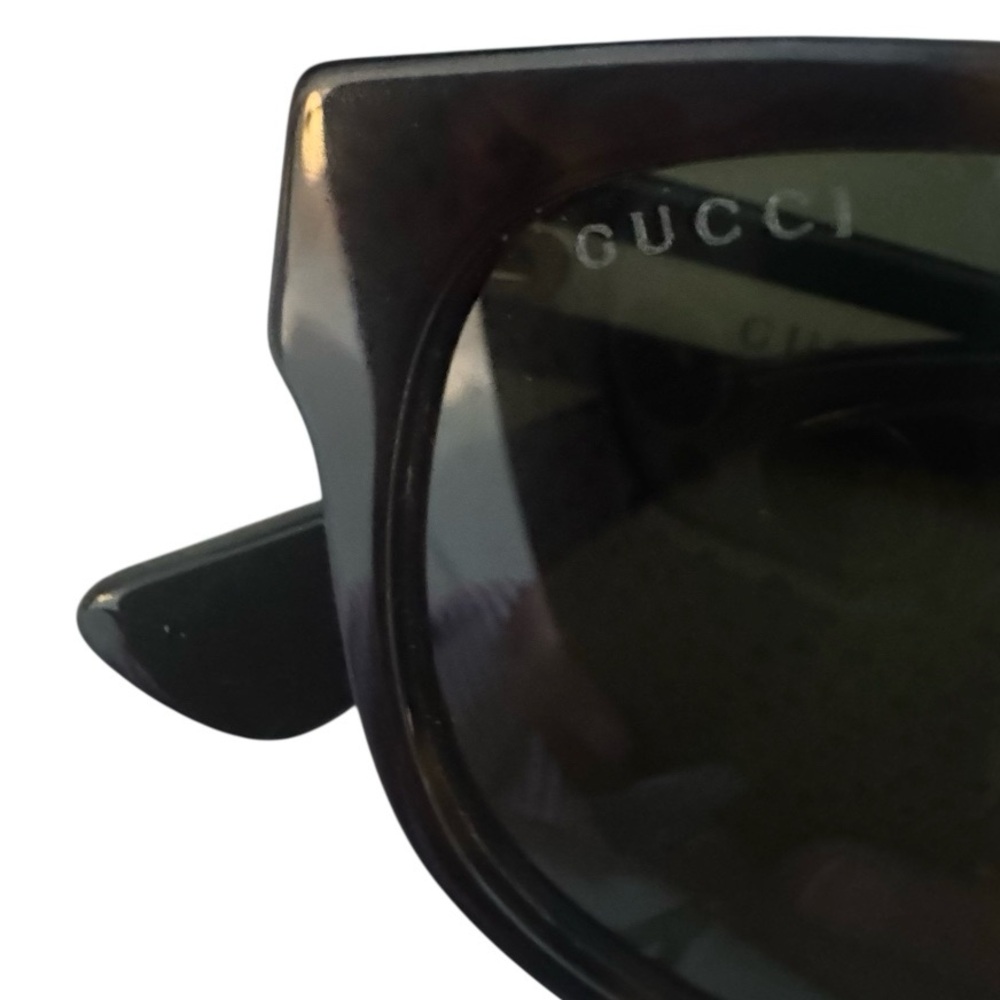 Gucci Black Unisex Sunglasses with Case Slight Scuffs - Picture 3 of 13